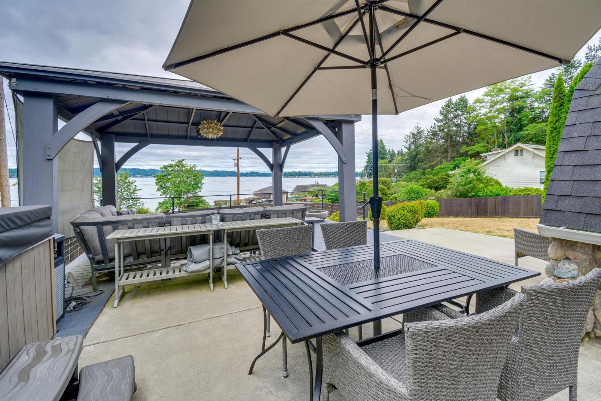 Puget Sound Cabin With Hot Tub And Water Views! Bremerton Exterior foto